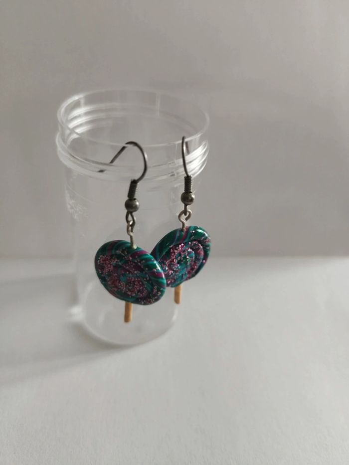 Boucles d'oreilles fantaisie - photo numéro 2