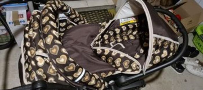 Poussette 3 en 1 très peu servie - photo numéro 6