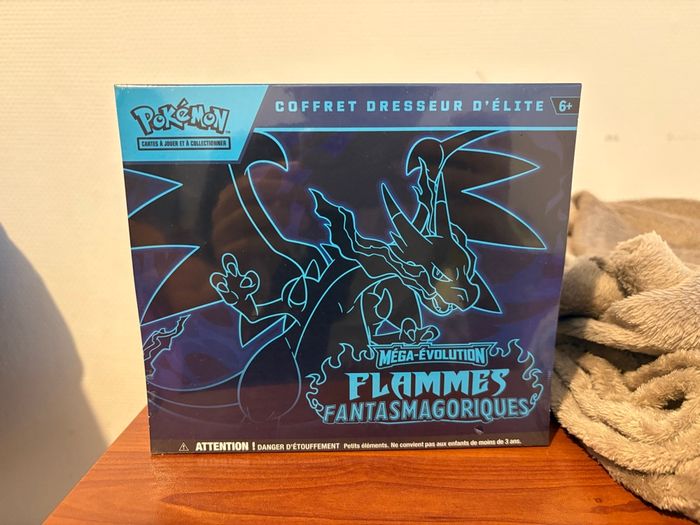 ETB ME02 Flamme fantasmagorique