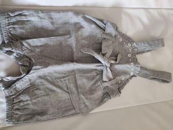 Salopette grise motif fleurs