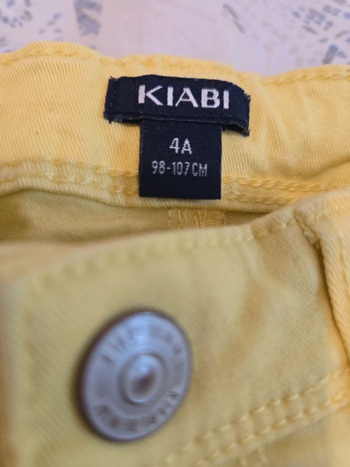 Short fille taille 4ans kiabi - photo numéro 2