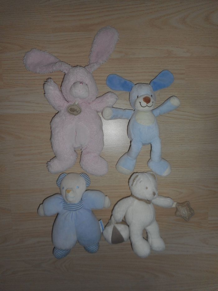 Lot de 4 Doudous