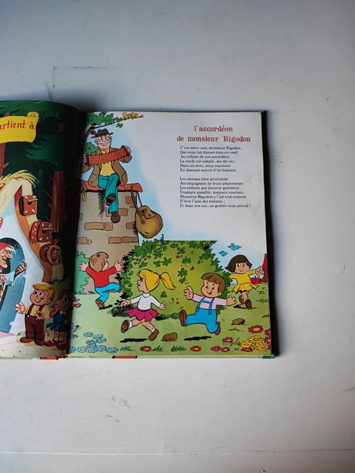 Livre le petit Poucet et ses amis - photo numéro 3