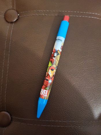 Stylo Marvel DisneyLand Paris
