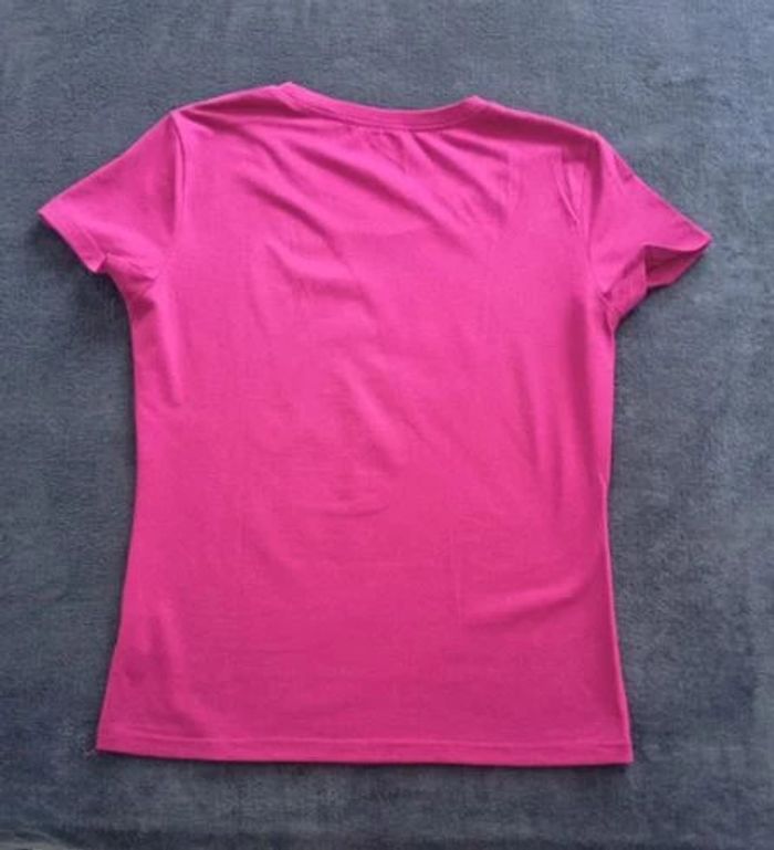 Tee shirt neuf taille 40/42 - photo numéro 2