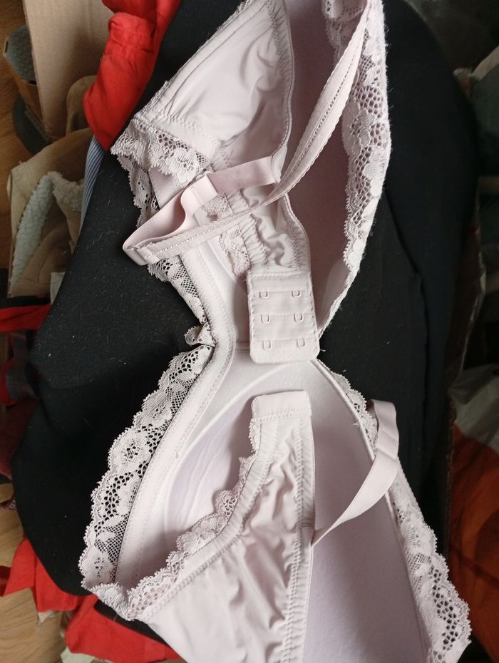 Soutien gorge - photo numéro 2