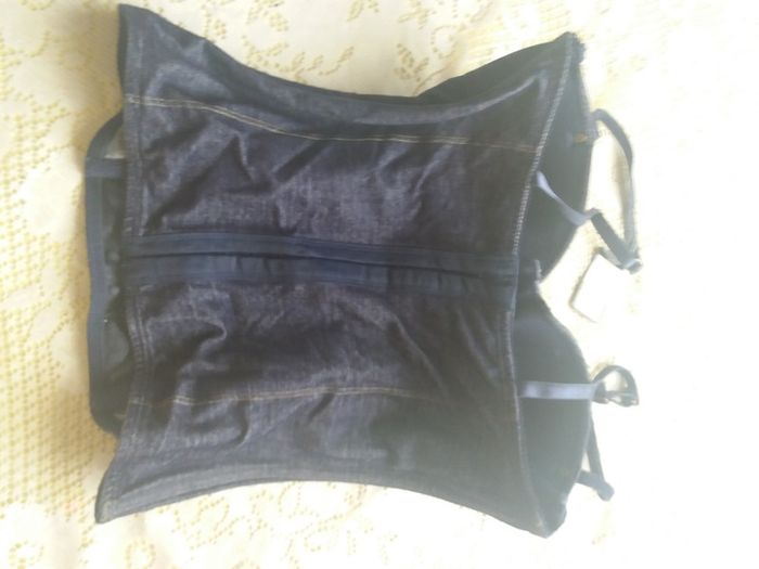 Corset neuf 75B