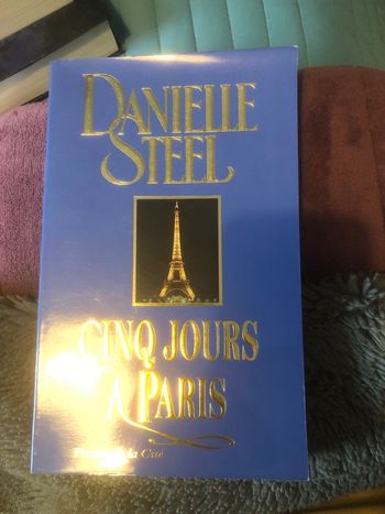 Cinq jours à París - Danielle Steel