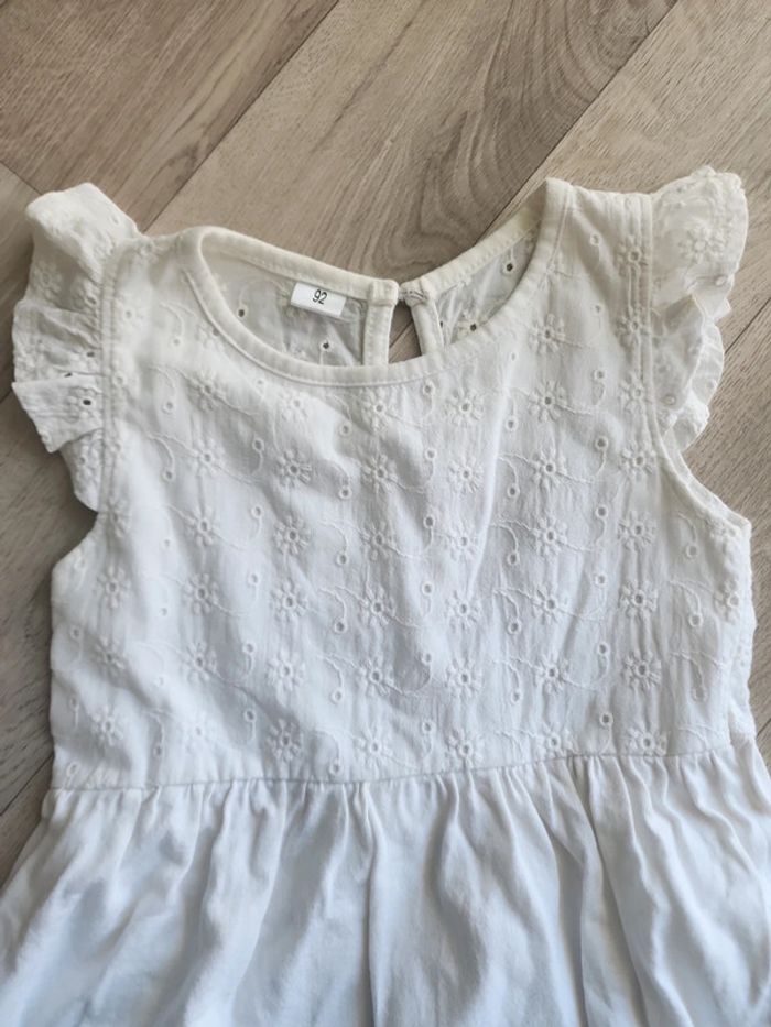 Robe sans manches broderie anglaise blanche 92cm - photo numéro 2