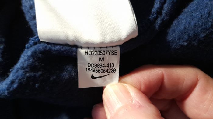 SWEAT SHIRT A CAPUCHE BLEU "NIKE" - TAILLE M - n°01 - photo numéro 6