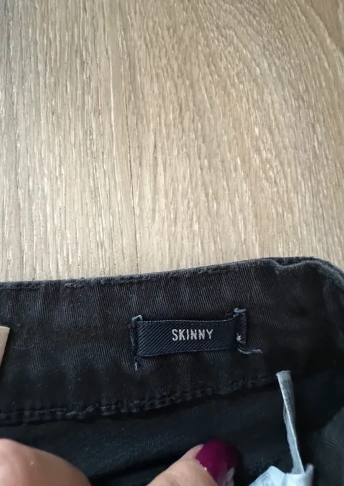 Jean skinny Zara noir - photo numéro 4
