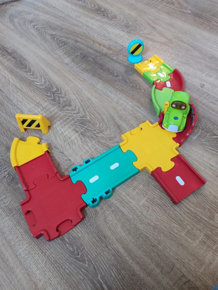 Tut Tut bolide Gaëtan Tracteur des champs + route