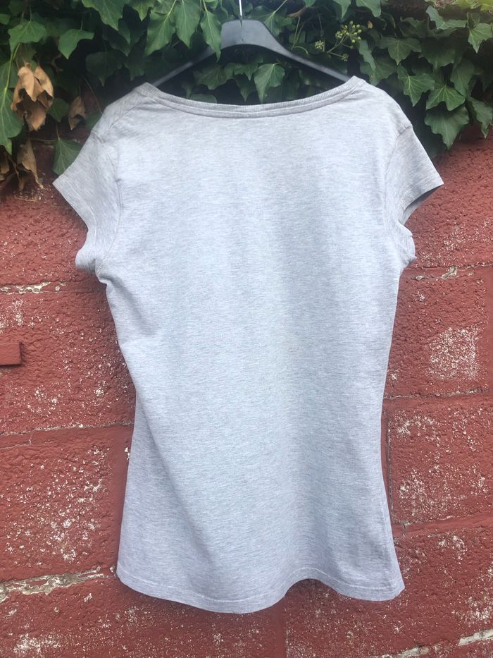 T-shirt Hello Kitty taille M - photo numéro 2