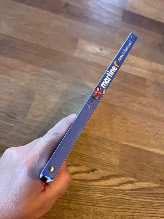 Livre Martine drôles de fantômes ! - photo numéro 2