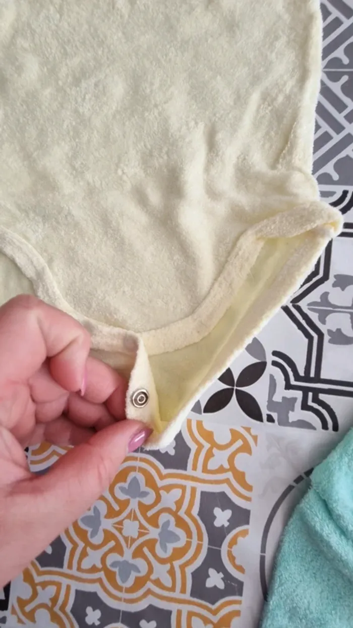 6 body manche courte style éponge taille 2 ans - Tex - photo numéro 14