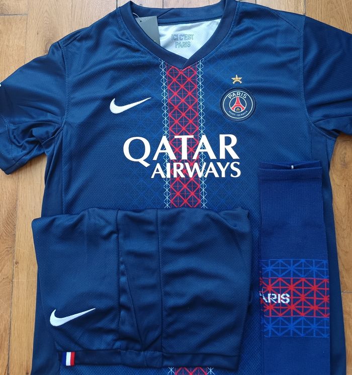 Maillot PSG 2026 taille 12 Désiré Doué bleu domicile - photo numéro 4