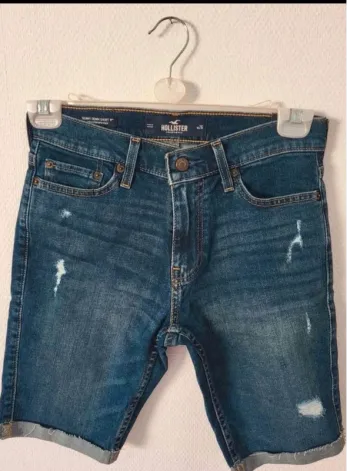 Short  jean  Hollister  taille  36  neuf
