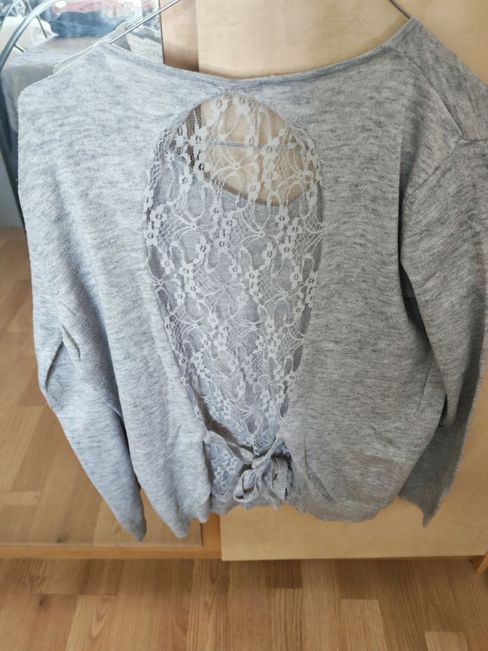 Pull dentelle - photo numéro 2