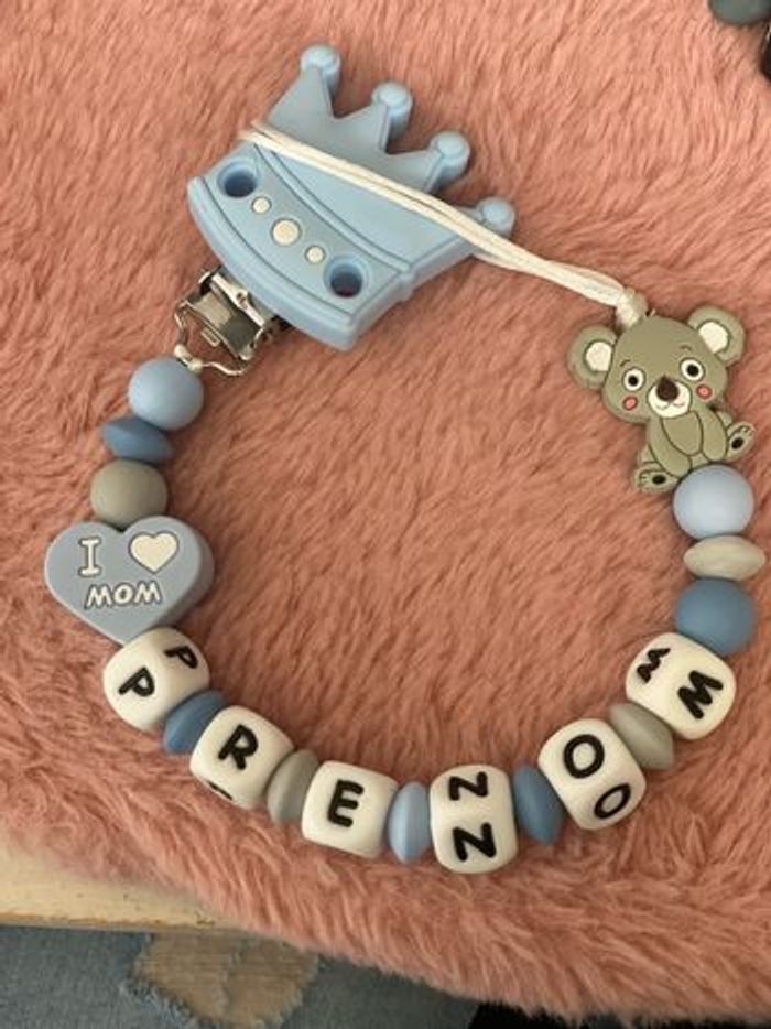 Attache tétine personnalisée