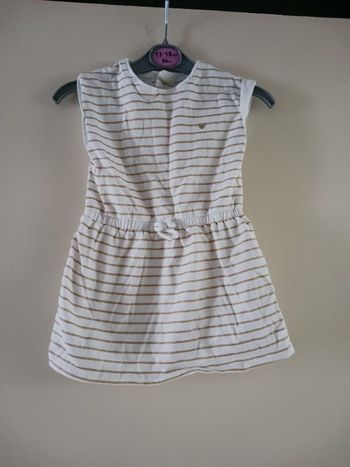 Robe blanc et doré kiabi 12 mois