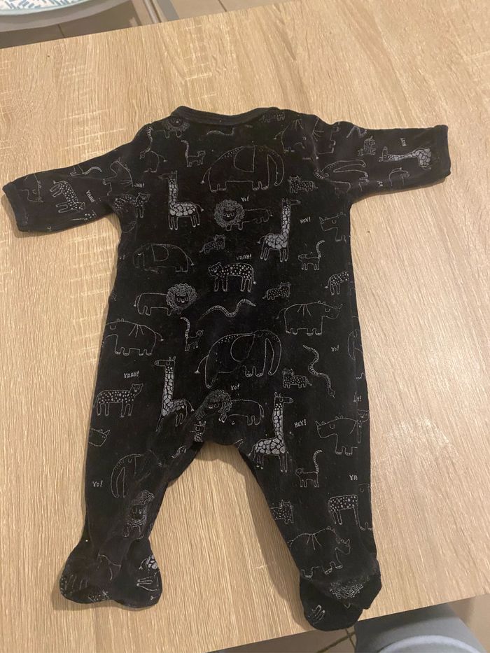 Pyjama - photo numéro 2