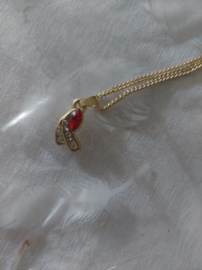Collier pendentif rouge - photo numéro 2