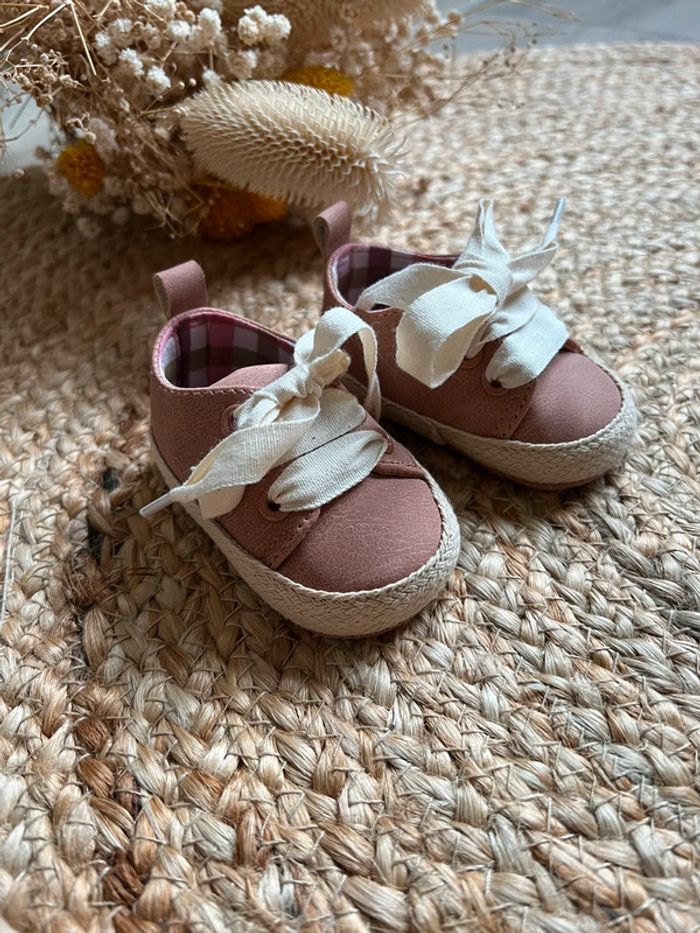 Chaussures vieux rose Kiabi 0/3m