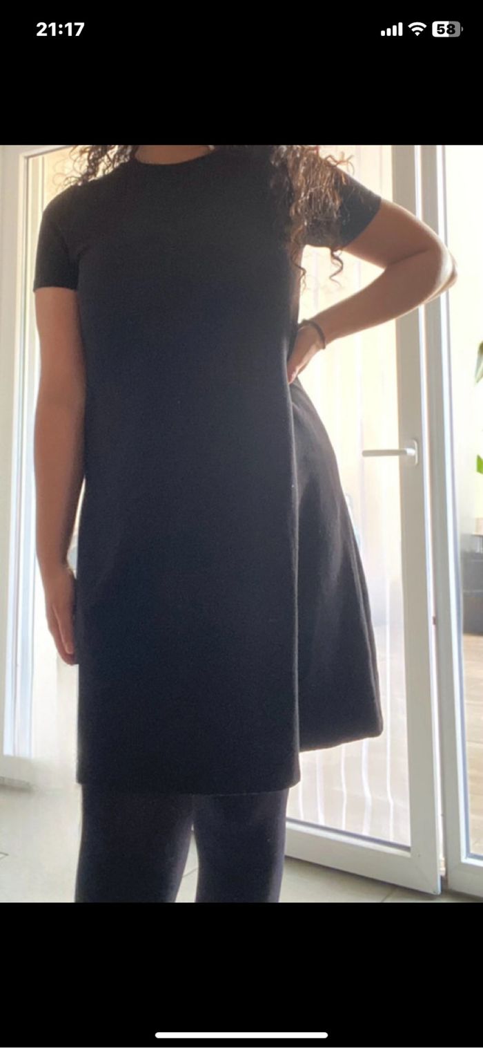 Robe noir - photo numéro 2