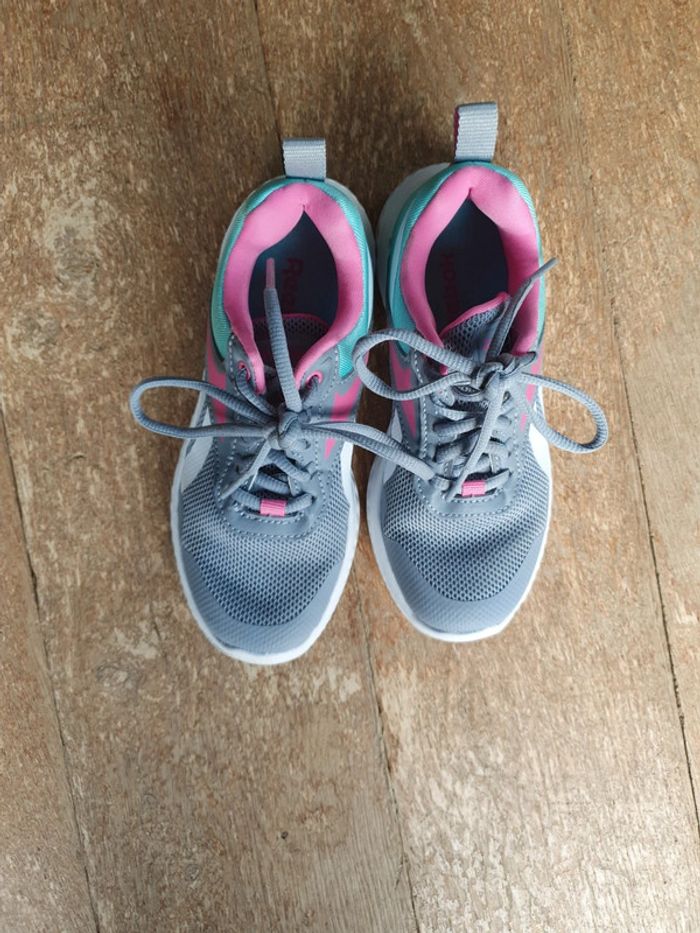 Basket fille reebok taille 30 - photo numéro 3
