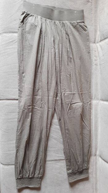 Pantalon léger pour été, en taille M de la marque MIM.