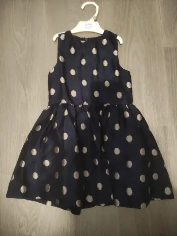 Très belle robe bleu marine à pois brodé Vertbaudet en parfait état taille 5 ans