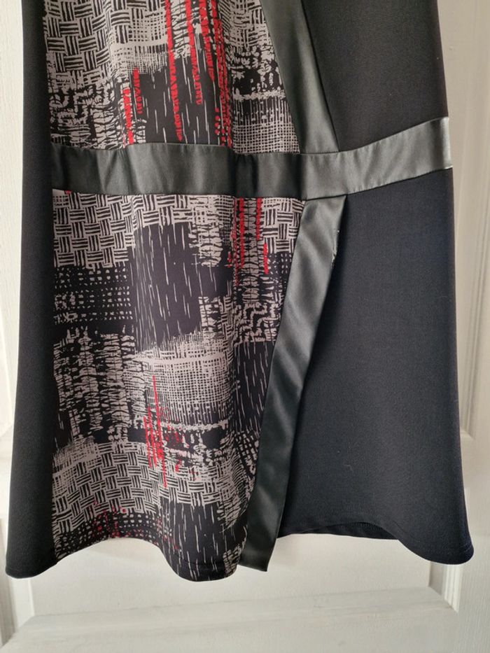 Magnifique robe taille 44 - photo numéro 3
