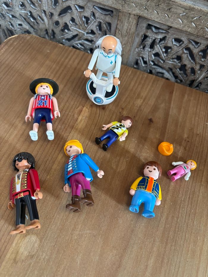 Lot  personnages playmobil - photo numéro 2