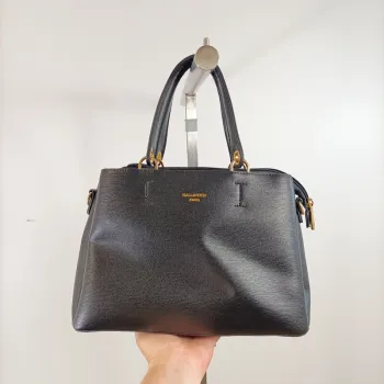 Sac noir Gallantry Paris porté main/fépaule zippé à anses rigides S039