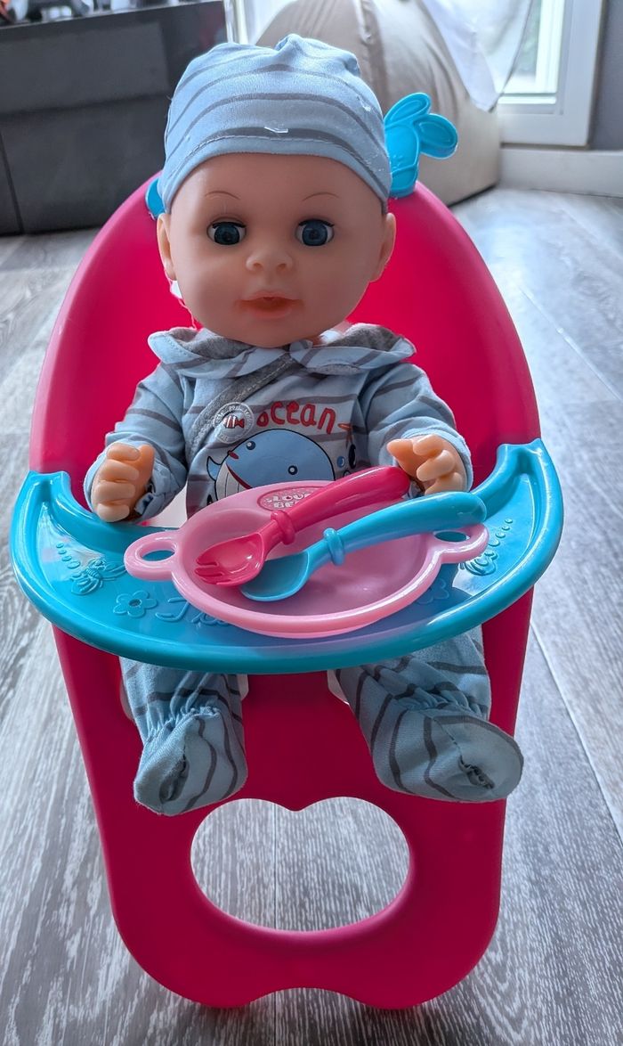 Bébé qui fait pipi