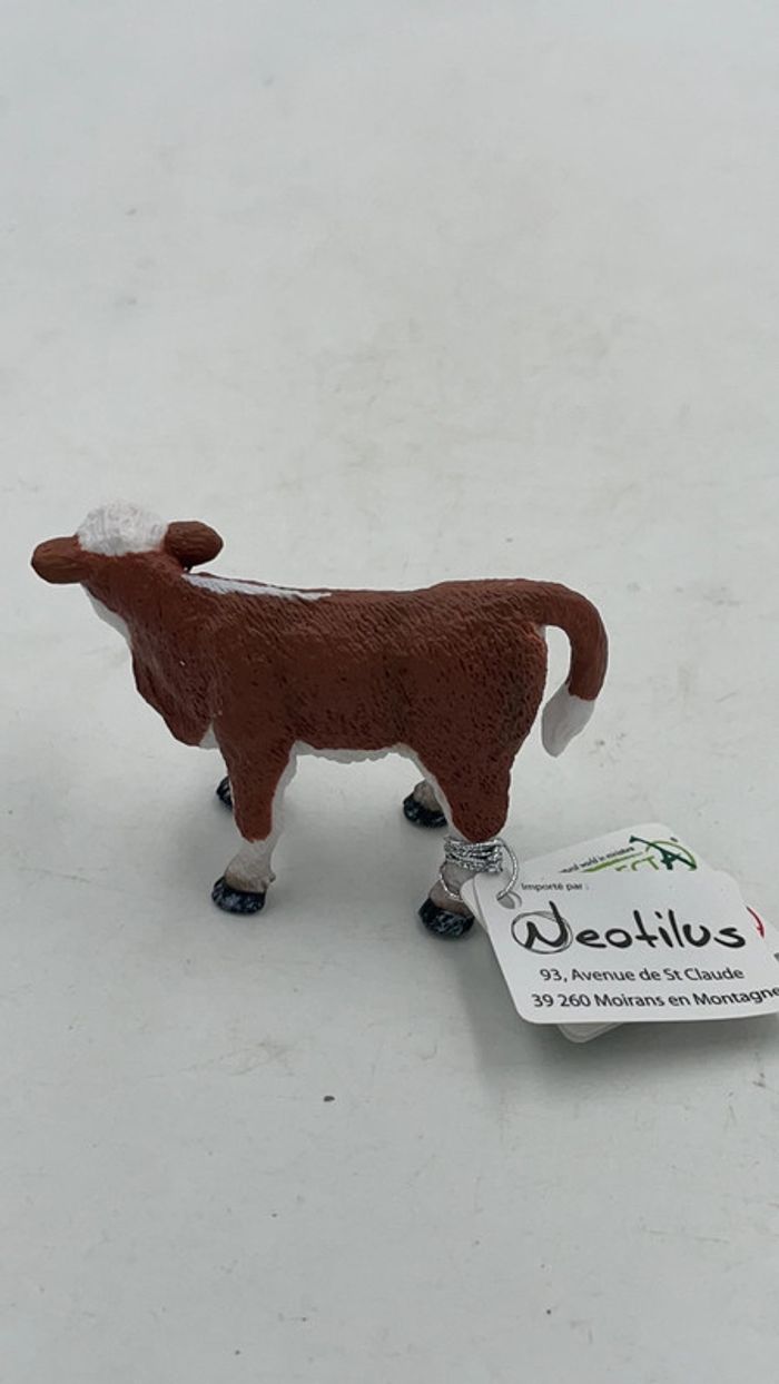 Figurine Veau Hereford Calf-Standing Neotilus / CollectA N•88236 neuf - photo numéro 2