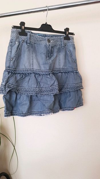 Jolie jupe Esprit taille 34