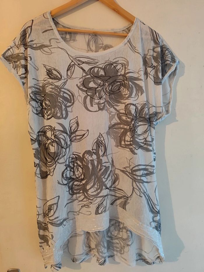 Blouse blanche à motifs fleurs géométrique taille unique - photo numéro 1
