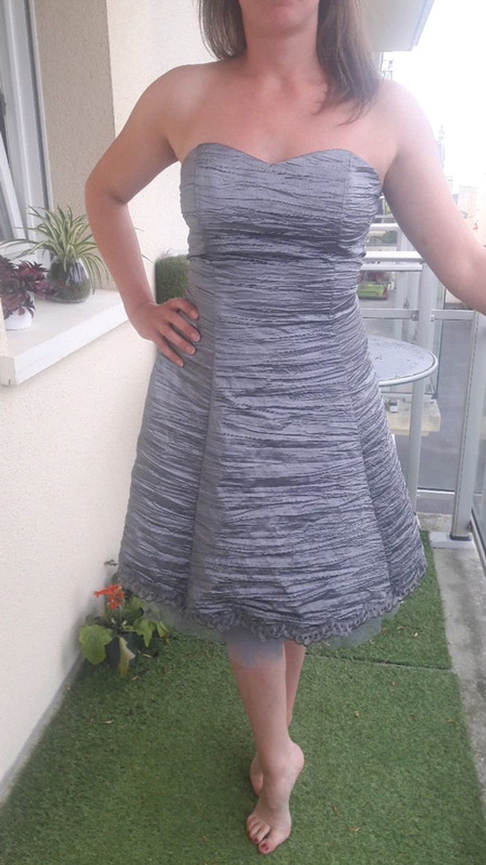 Robe de cérémonie - photo numéro 2