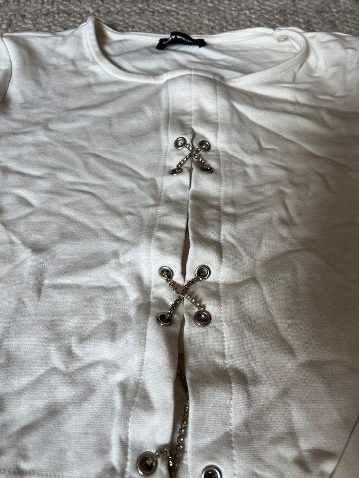 Pull ouvert sur le devant taille M - photo numéro 2