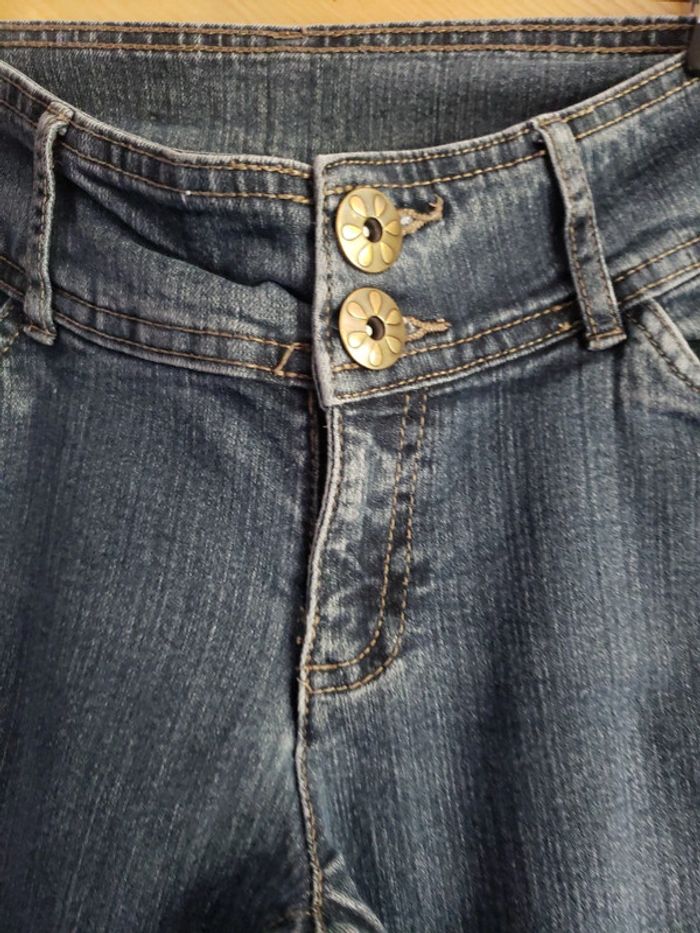 Jean femme taille 36 - photo numéro 2