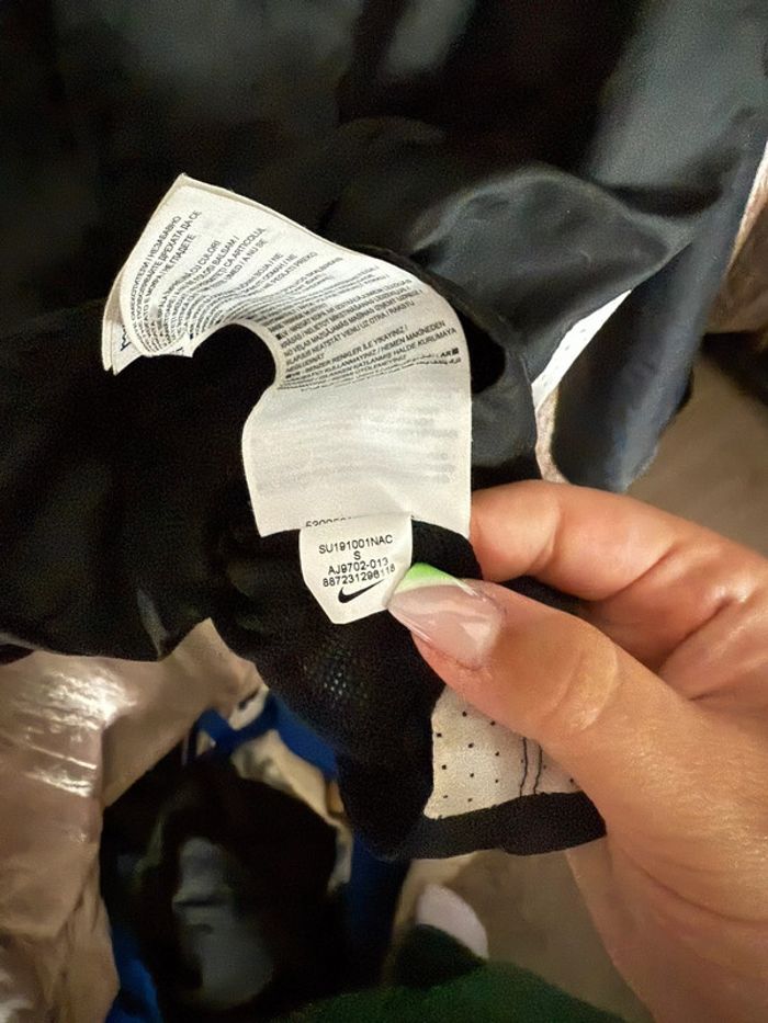 Veste Nike homme – état quasi neuf - photo numéro 4