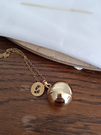 Bola de grossesse doré 