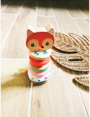 🦊Jeu d'éveil sensoriel - Pyramide/tour renard avec anneaux à empiler - marque Lilliputiens