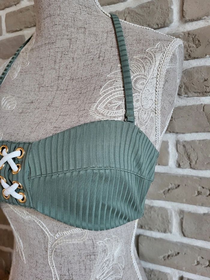 Maillot de bain 2 pièces vert sauge avec laçage - Kiabi - photo numéro 4