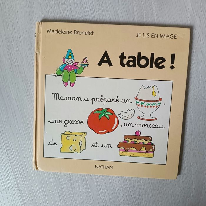 Livre joli en image à table !