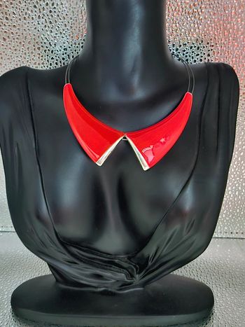 Collier fantaisie, ikita en acier inoxydable