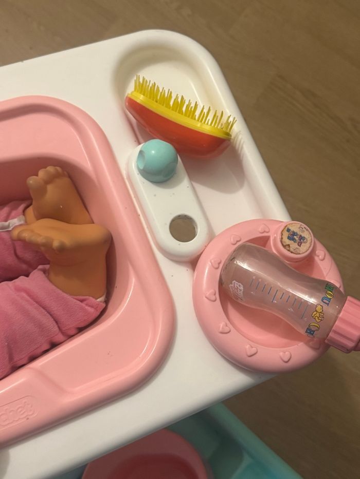 Bain avec tous ses accessoires - photo numéro 2