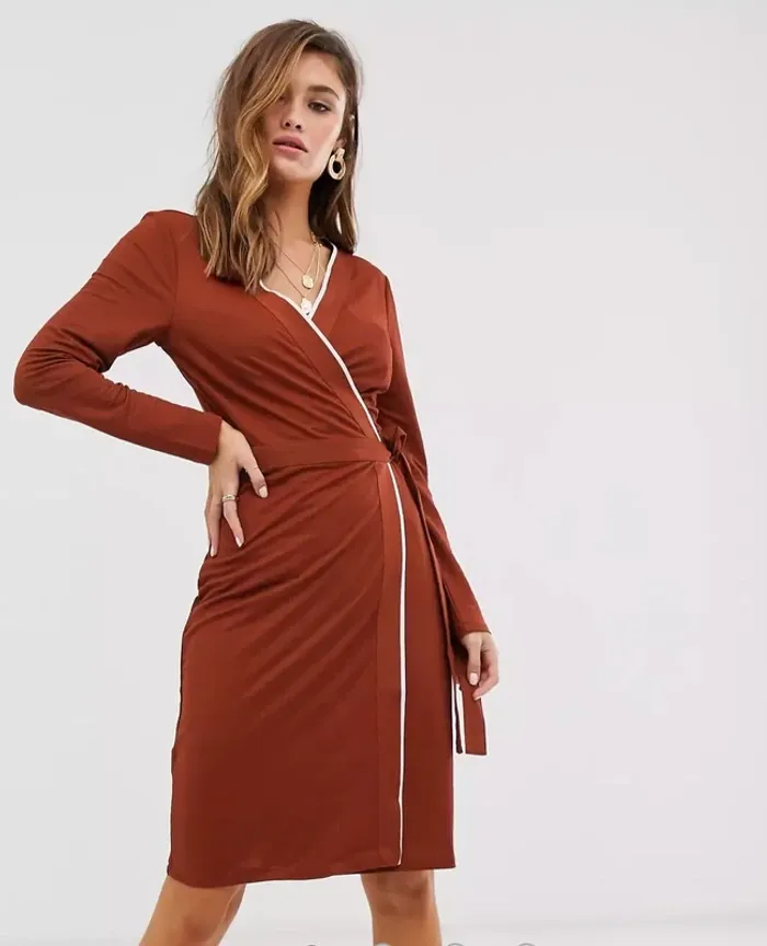 Robe cache coeur marron - photo numéro 2