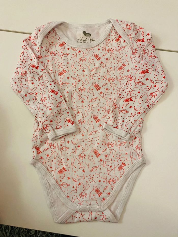 Lot de bodies - photo numéro 4